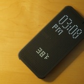 HTC Dot View - 3