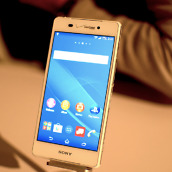 xperiaZ3V_floatingangle