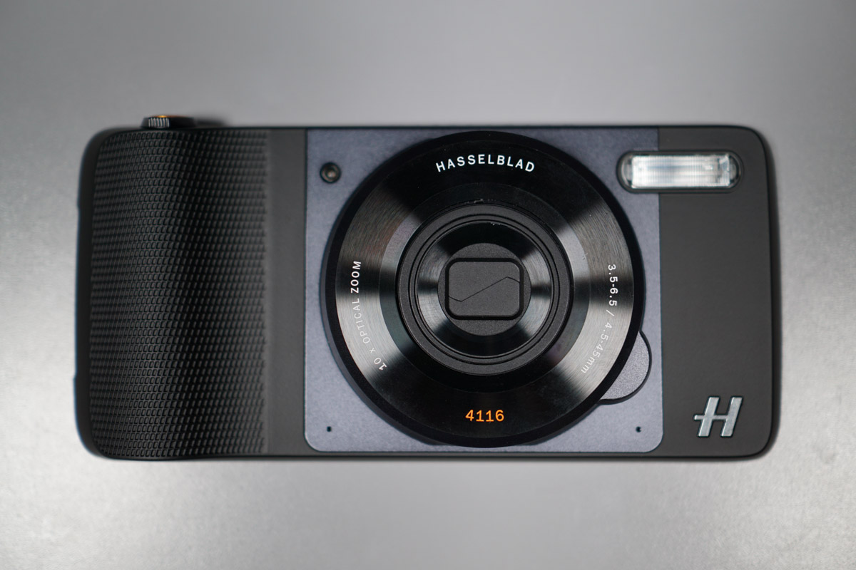 hasselblad camera moto mod