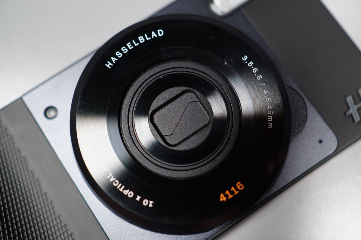 hasselblad camera moto mod