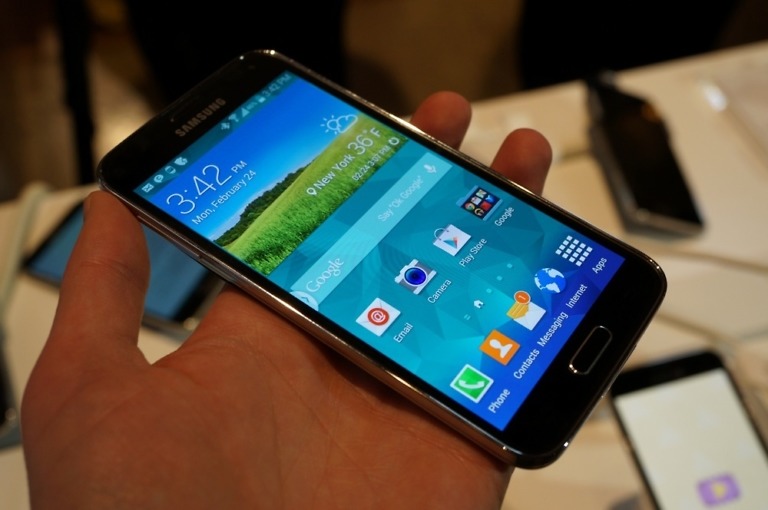 Samsung Galaxy S5 Hardware and Software Video Tour