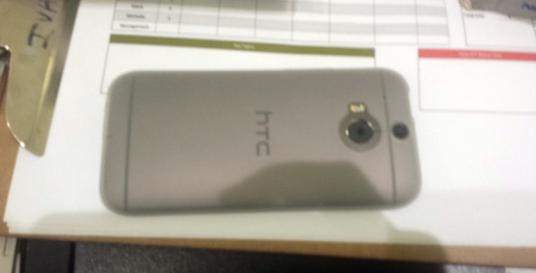 HTC One (2014) Silver Variant Spotted in the Wild