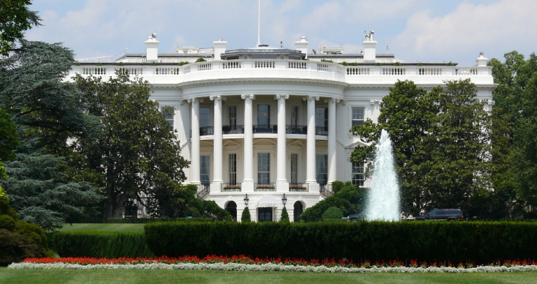 White House Testing Samsung and LG Phones, Looking to Get President Obama Off of BlackBerry