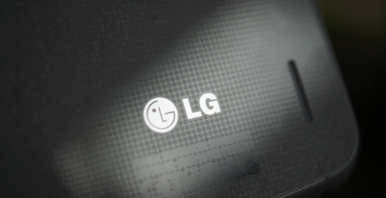 LG G3 Retail Box Pictured, Phone to Come in Gold Variant and Confirmed to Sport 2560×1440 Resolution Display