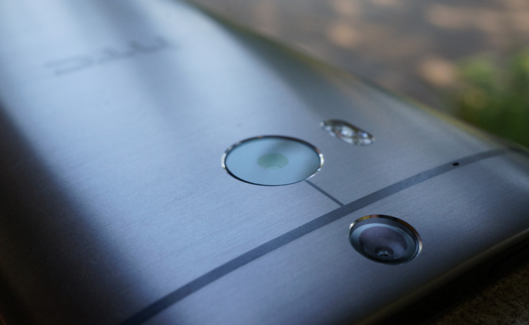 AT&T HTC One (M8) Update to Android 4.4.3 Rolling Out Now