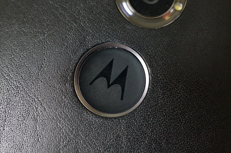 Motorola Drops No-Contract Moto X (2nd Gen) to $299, Offers Free Trial Program for 30 Days