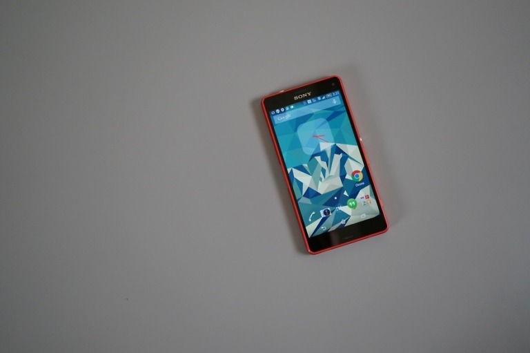 Sony Xperia Z3 Compact Review