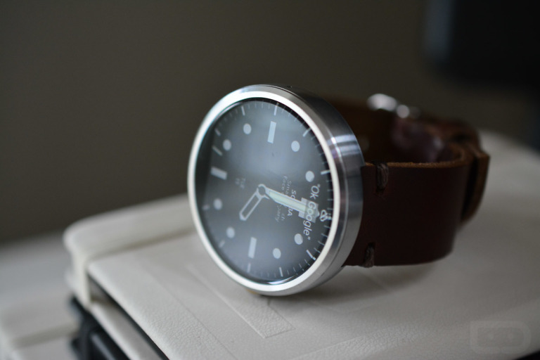 New Moto 360 Wireless Charger Stops Off at FCC