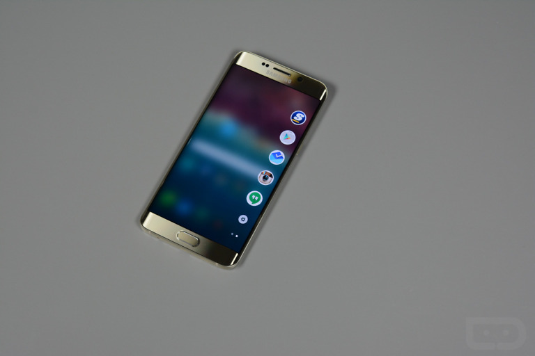 Verizon Note 5 and Galaxy S6 Edge+ Get Updates With Barcode Beaming, New Contact Sharing