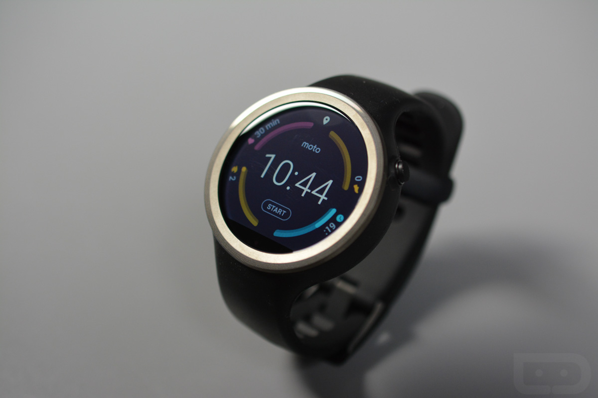 DEAL: Moto 360 Sport in White for Only $140