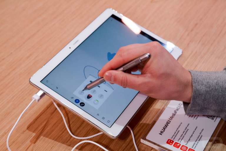 Quick Look:  Huawei MediaPad M2 10