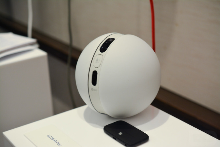 LG has a Rolling Bot Robot for Home Monitoring, Cat Torturing