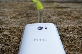 Verizon HTC 10 Gets Android 8.0 Oreo Update