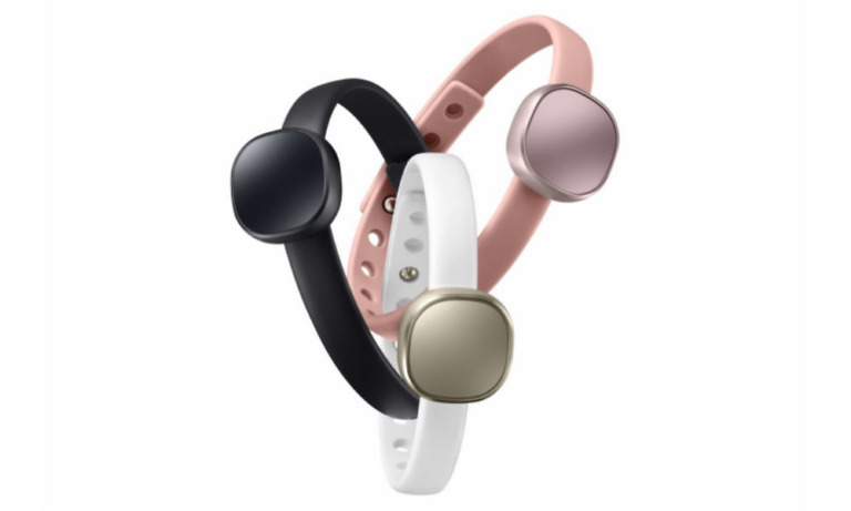 Samsung Charm Counts Your Steps and Notifies of Incoming Calls, Messages