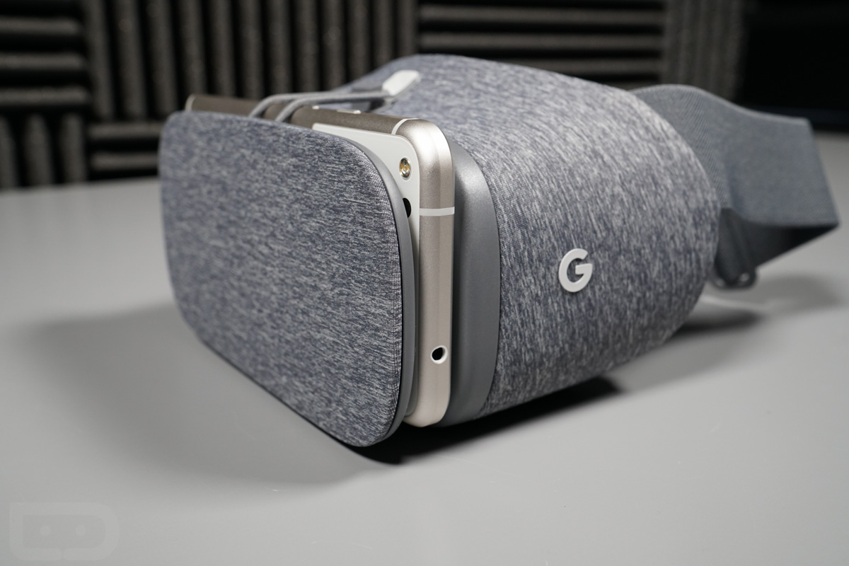 Ready Your Daydream Headset, VR-Enabled Sites Up on Chrome