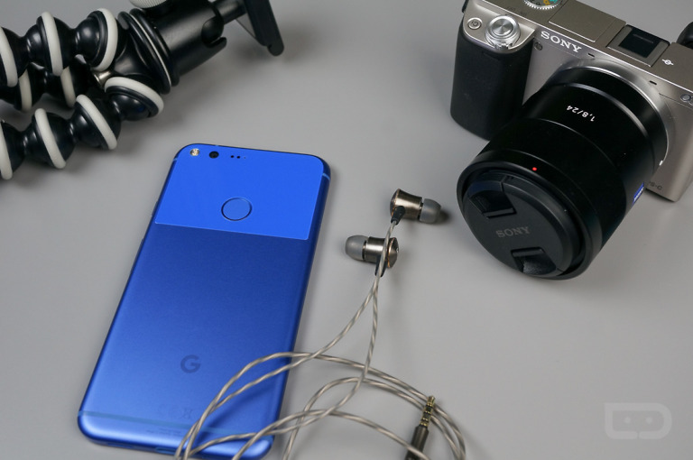 CES 2017: What’s In Our Bags?