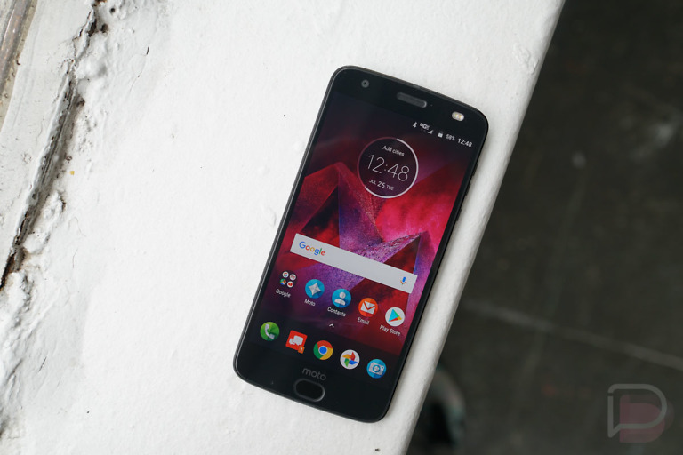 Motorola Gives Up on Pie Update for T-Mobile, Sprint, AT&T Moto Z2 Force