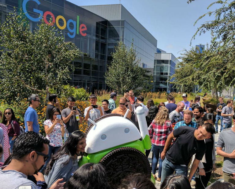 Android “Oreo” Statue Now Posted Up on Google’s Lawn