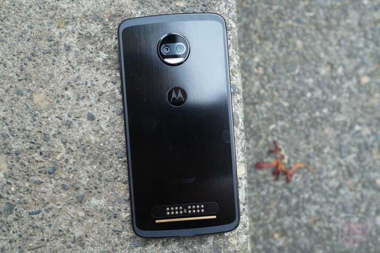Verizon Moto Z2 Force Owners are Receiving Update to Oreo
