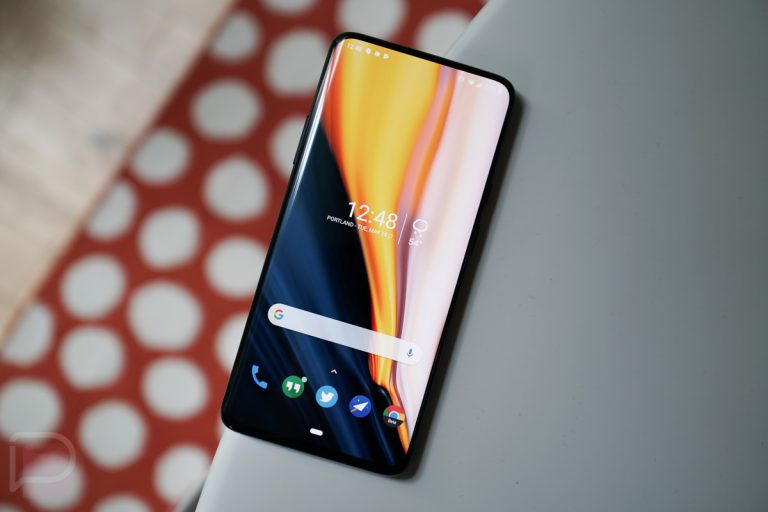 Artist Behind OnePlus Wallpapers Releases Entire App With Hundreds of 4K Wallpapers