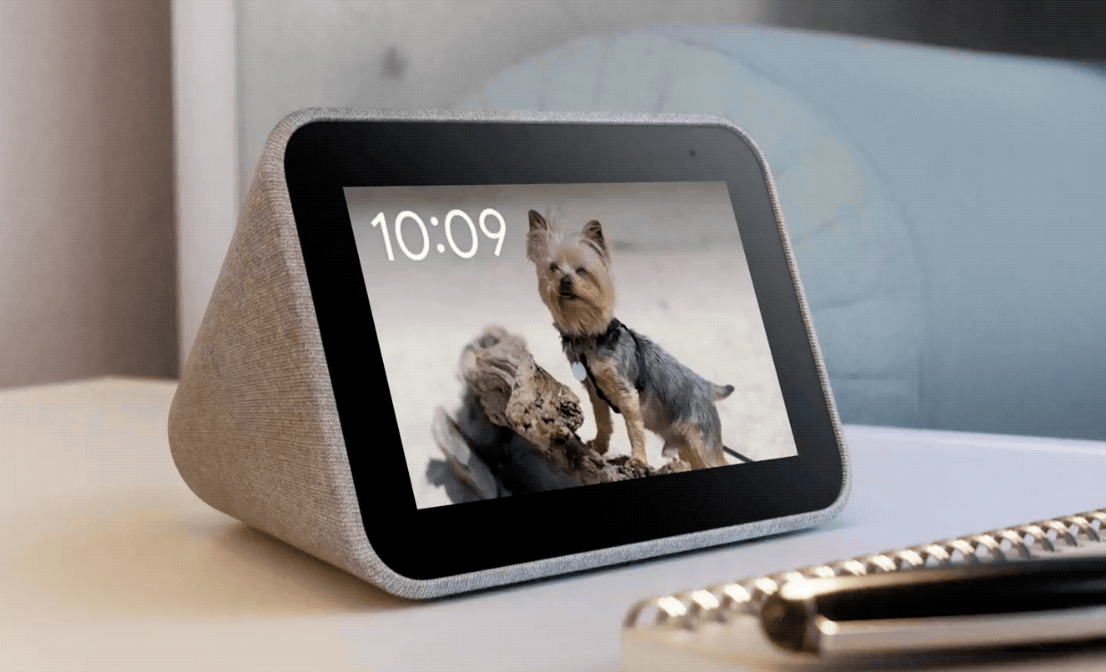 Smart Clock Can Now Show Actual Photos and Gets Assistant’s Continued Conversation