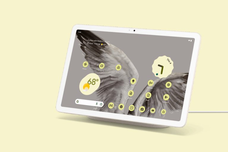 Pixel Tablet With Stand is $250 Off for a Couple of Hours