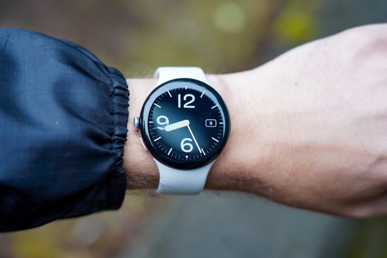 Pixel Watch 4 Leaks Says Dual-Frequency GPS, 25% Faster Charging