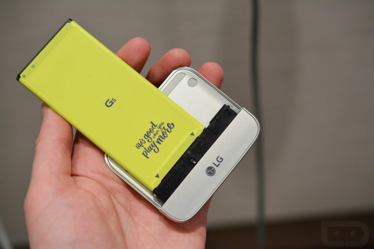 Wednesday Poll: You Can Bring Back an ‘Old Phone’ Feature, What’s It Gonna Be?